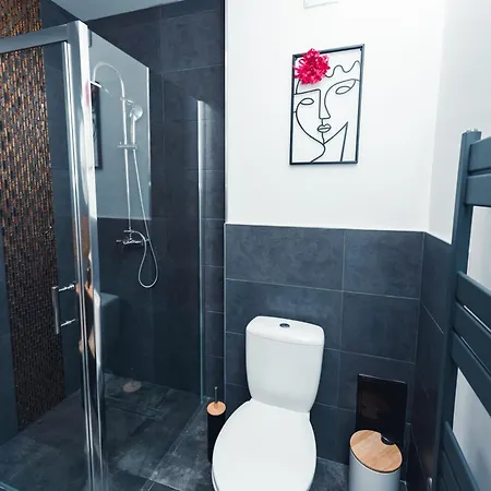 בית הארחה Ataraxya Premium Old Town