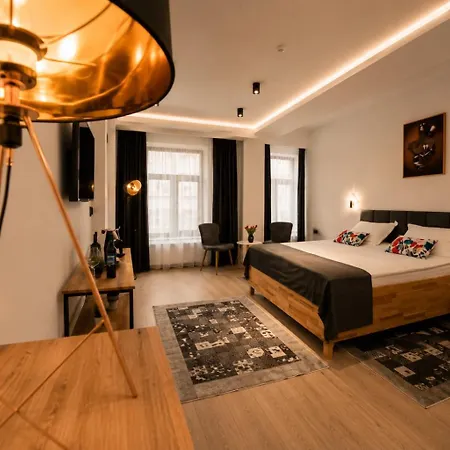 Ataraxya Boutique בראשוב